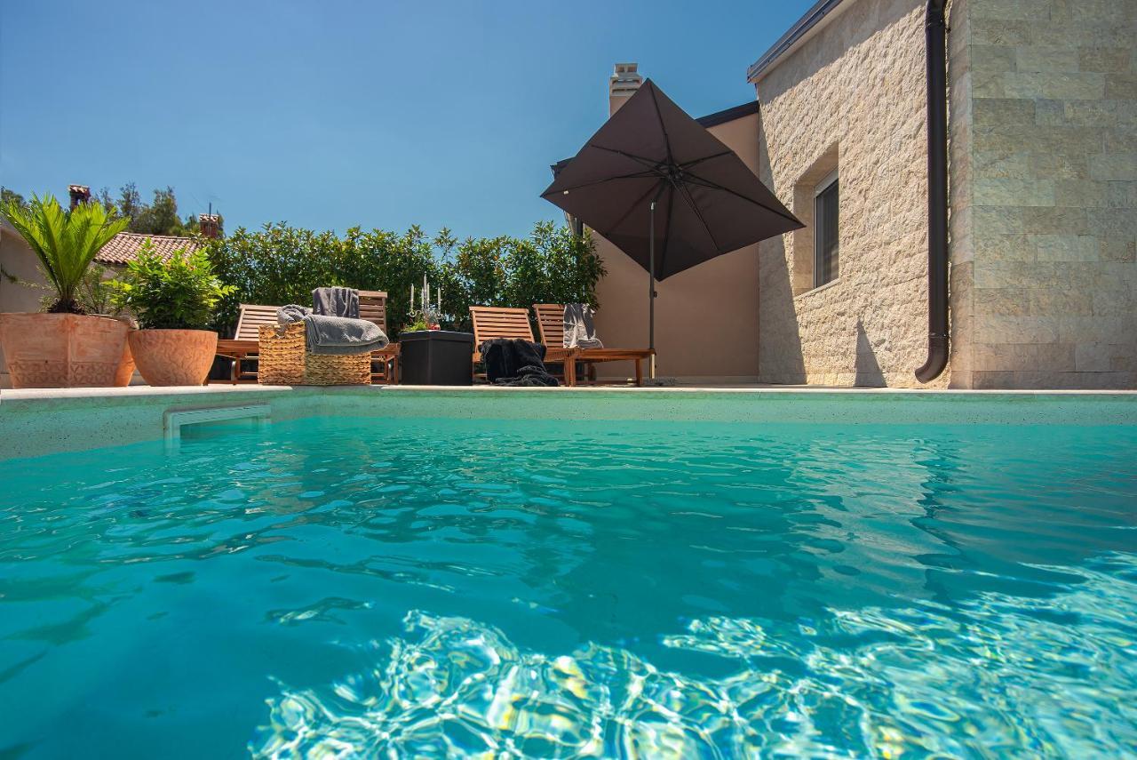 Vila Una With Private Pool Near Rovinj - Open 2022 Rovinjsko Selo Extérieur photo